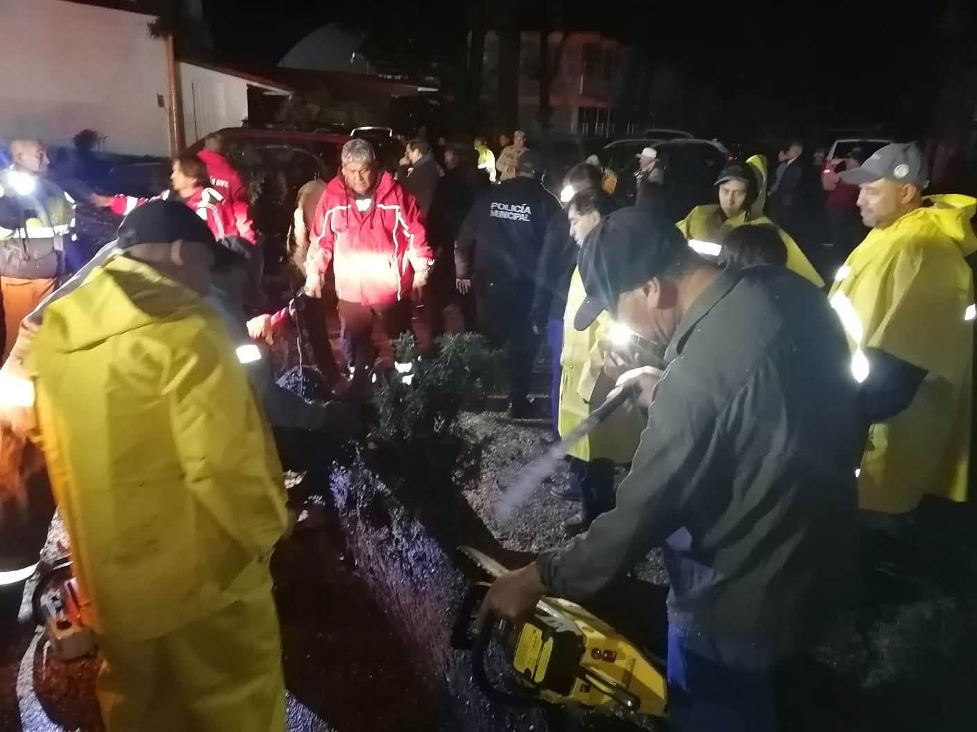 Coordinan acciones en Panotla luego de inundaciones por tromba