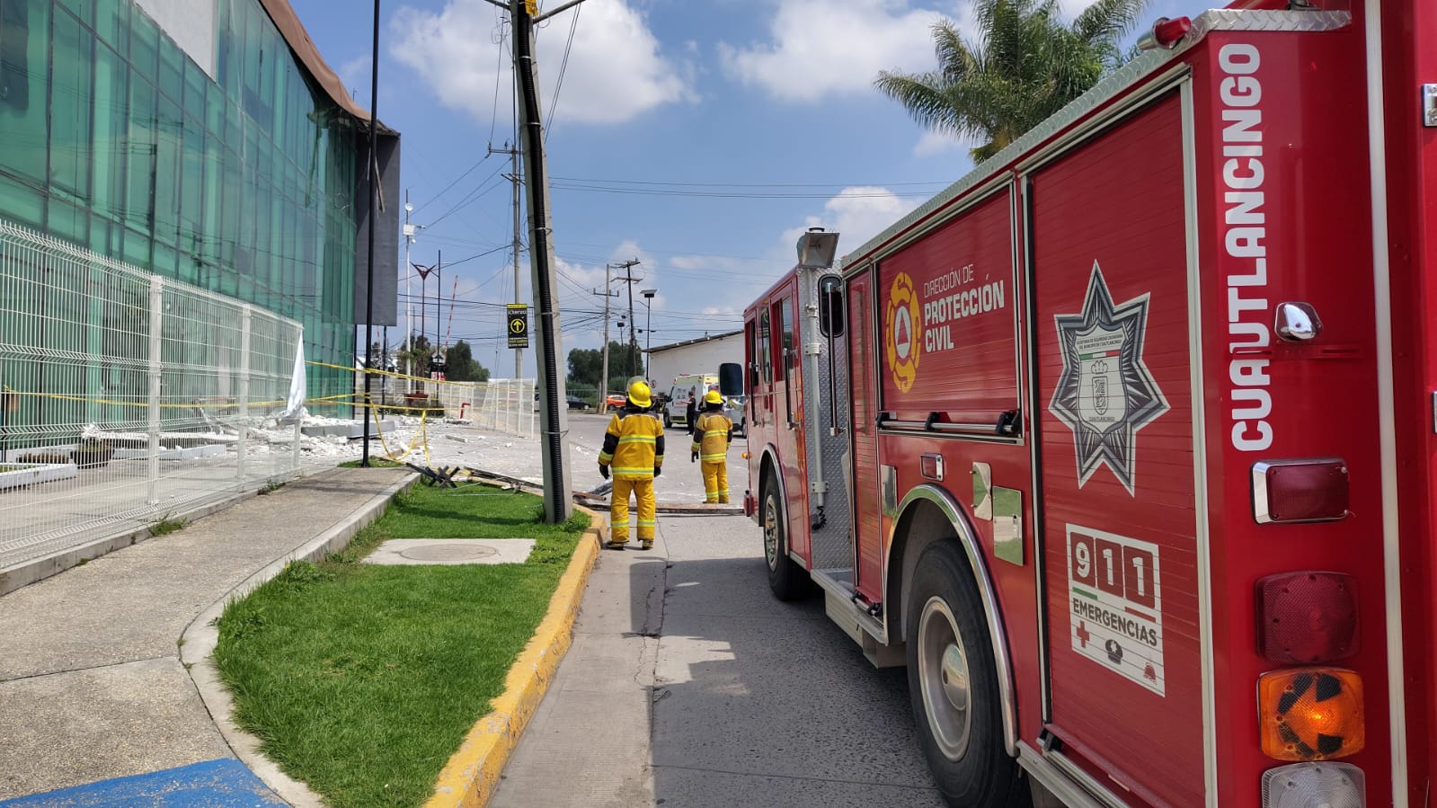 Lluvias y mala calidad de material provoca caída parcial de techo del CIS Cuautlancingo