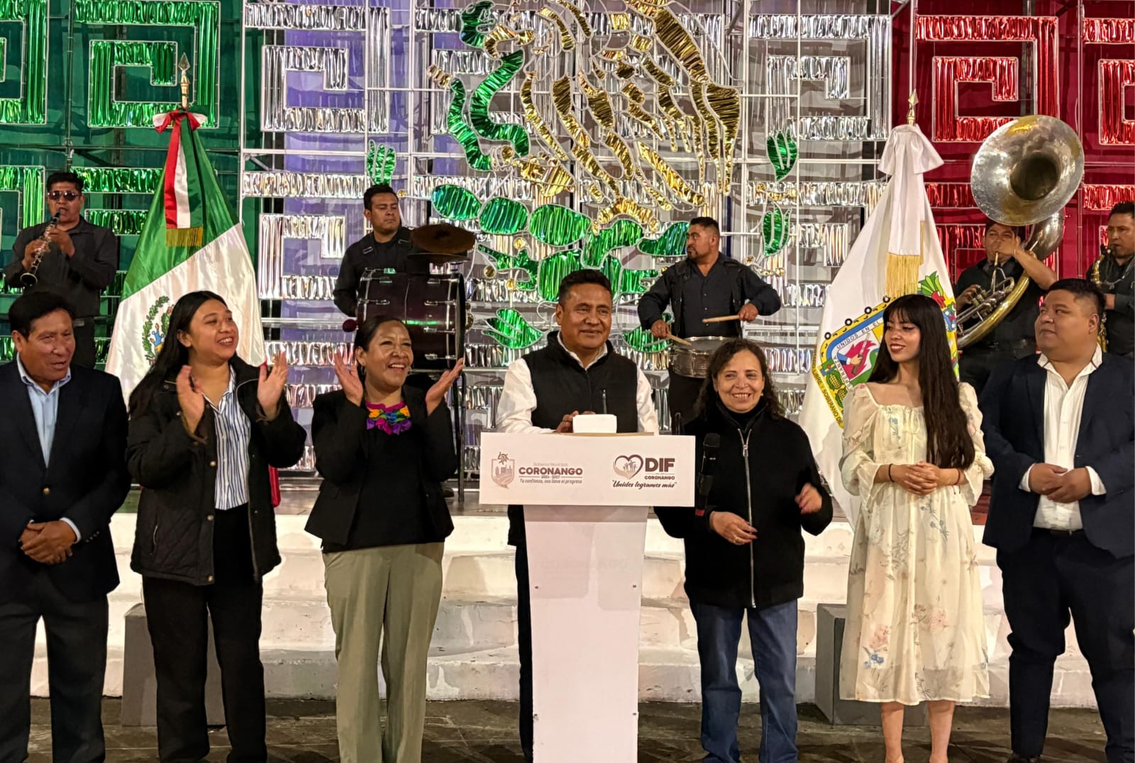presentan reina fp coronan 5