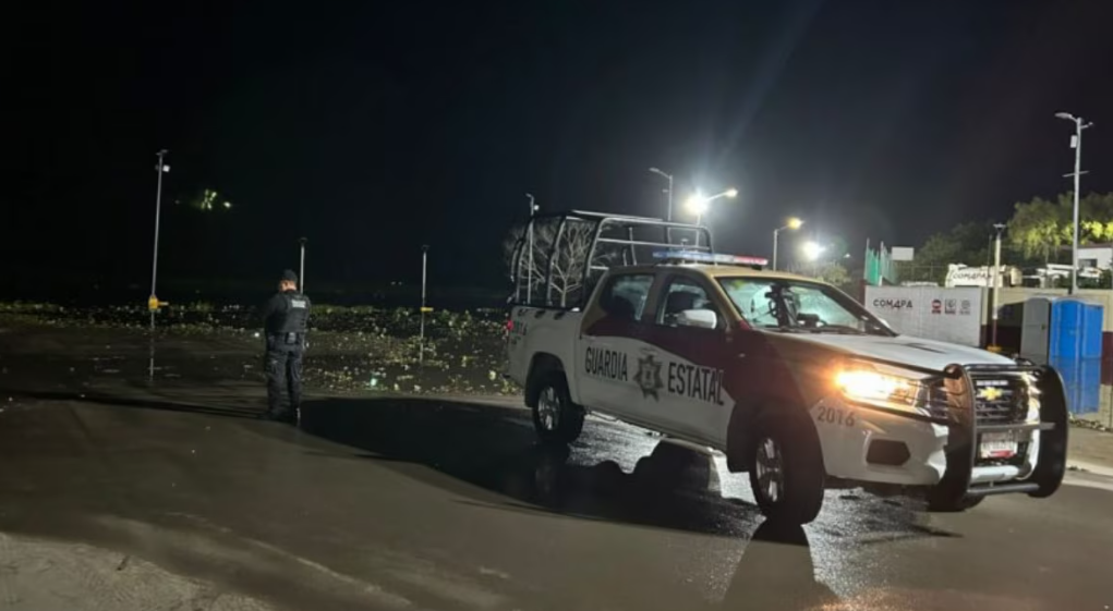 Balaceras y bloqueos en Matamoros dejan policías heridos y negocios cerrados