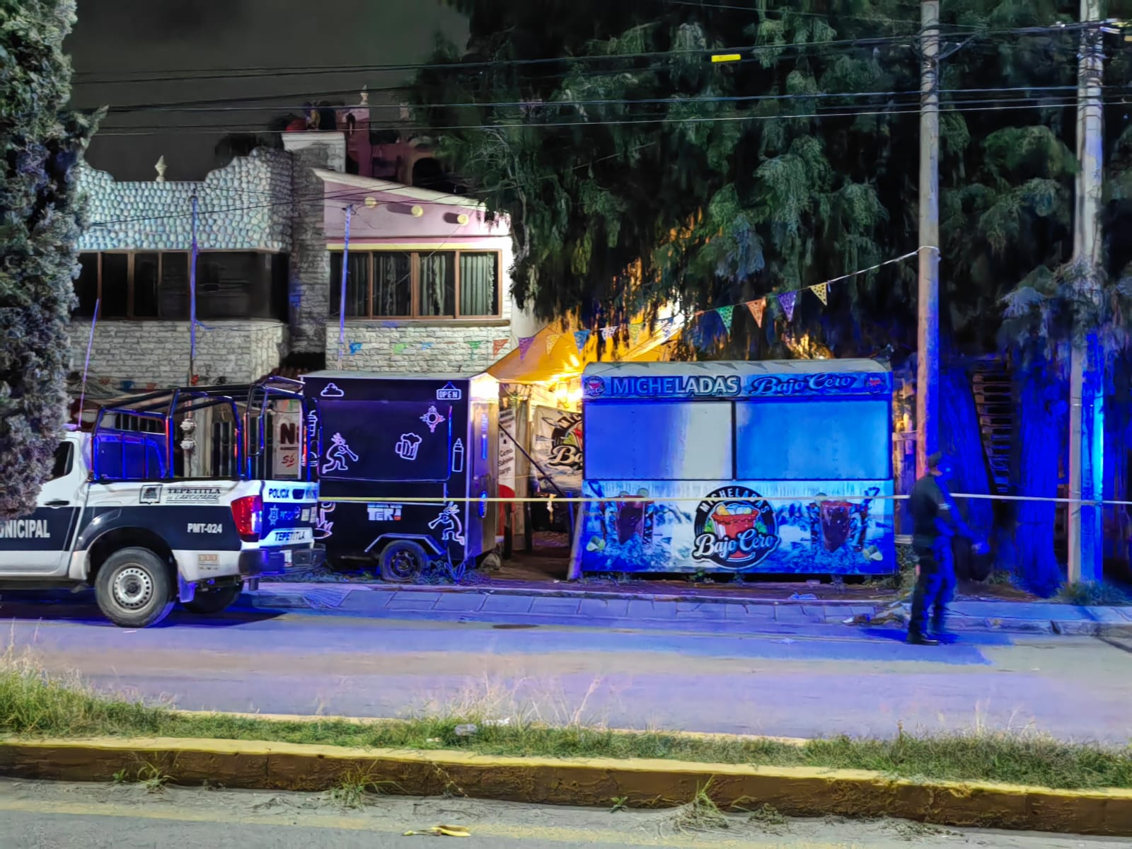Asesinan a balazos al dueño del bar “Bajo Cero” en Tepetitla; presumen ataque directo