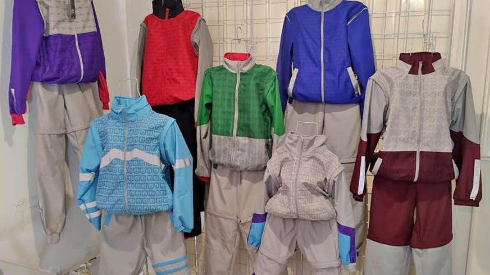 SEPE analiza segundo uniforme escolar; padres alertan por gastos extras