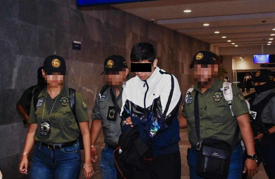 Cobraba 50 mil pesos de derecho de piso a empresario restaurantero en Quintana Roo; lo atraparon escondido en Apizaco, Tlaxcala