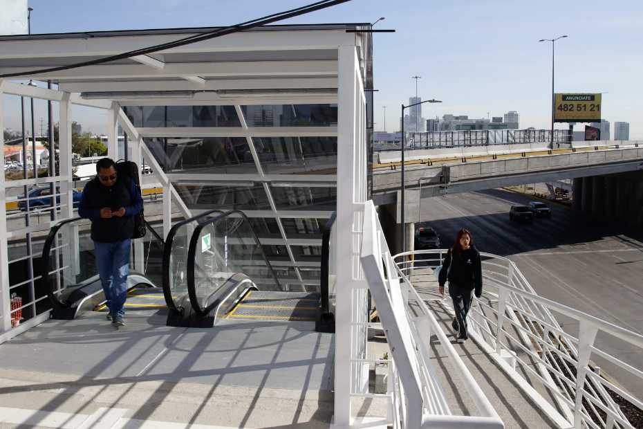 Ayuntamiento de Puebla perfila eliminar puentes peatonales y apuesta por cruces a nivel de piso