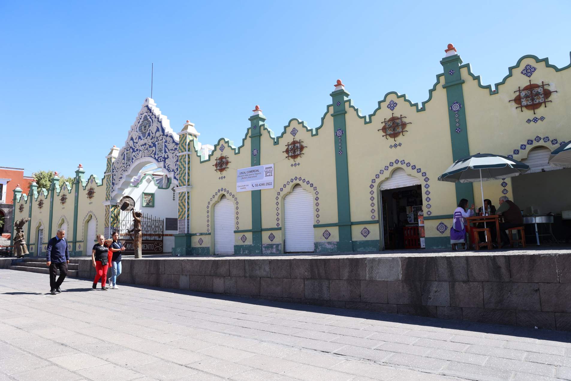 Deuda millonaria mantiene en incertidumbre a locatarios del mercado El Alto