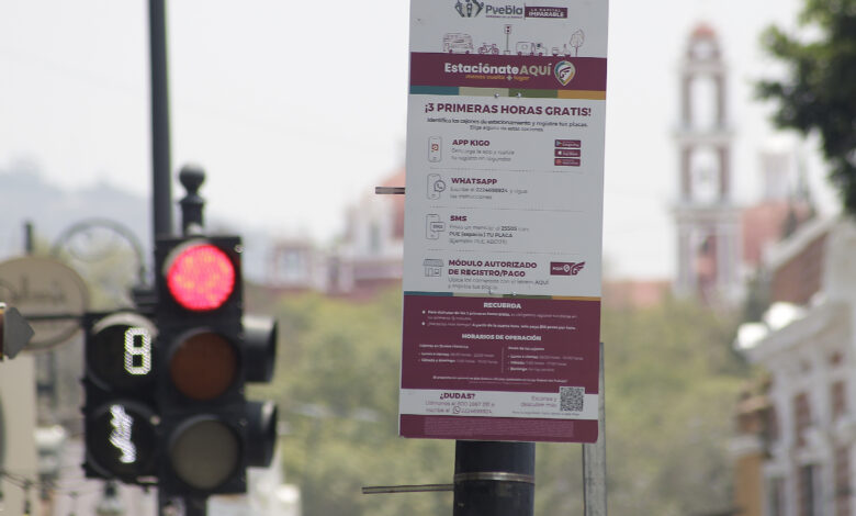 Postes inteligentes llegarán a zona de parquímetros en Puebla con inversión millonaria