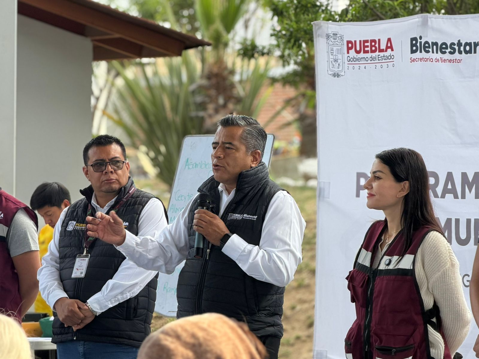 Impulsan Ray Cuautli proyectos comunitarios para mejorar espacios deportivos y educativos en Cholula