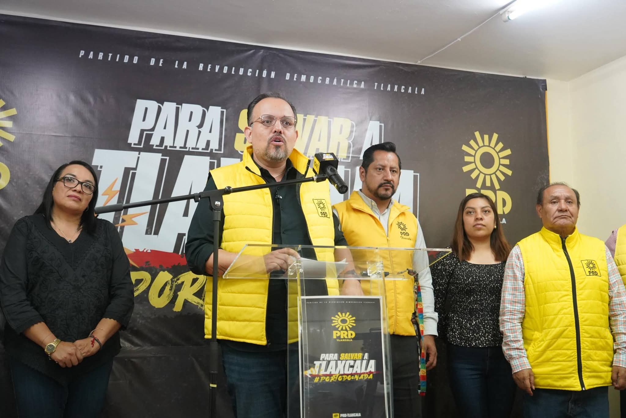 PRD denuncia "muerte de la democracia" en Tlaxcala tras polémico fallo del ITE