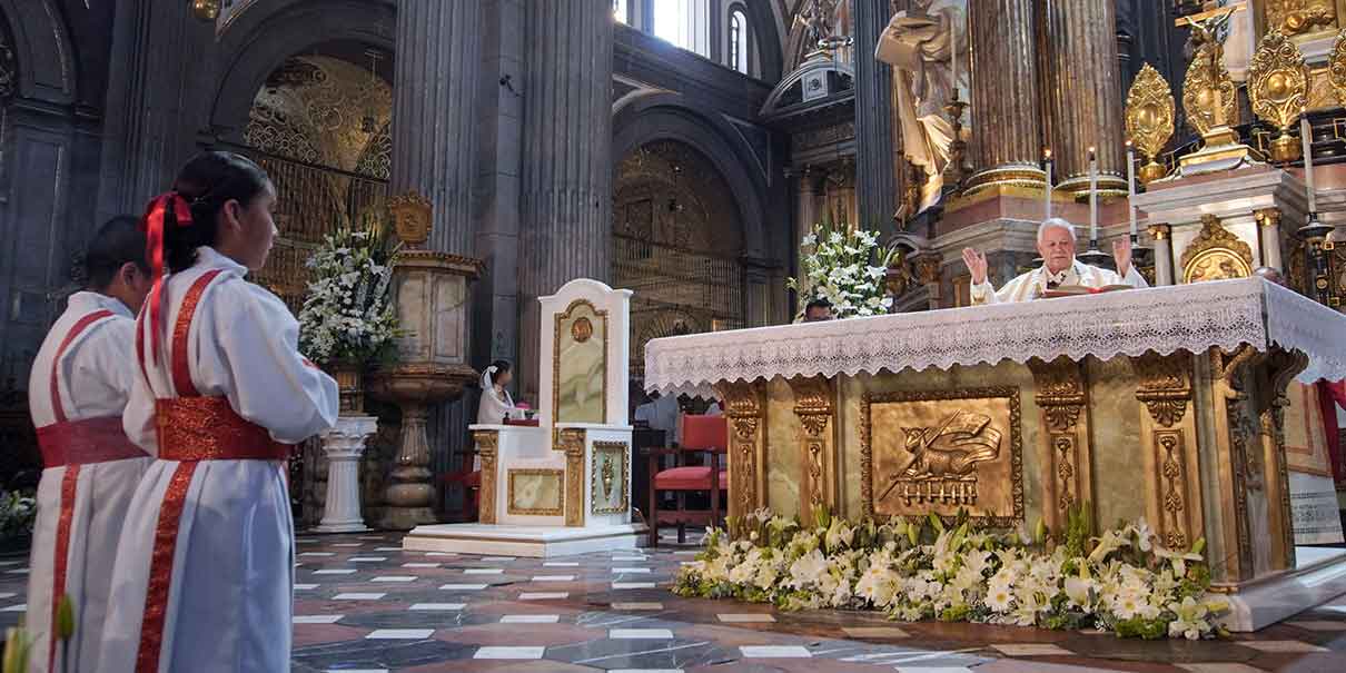 Arzobispo de Puebla alerta sobre “falsos liderazgos” y llama a reforzar la cercanía pastoral