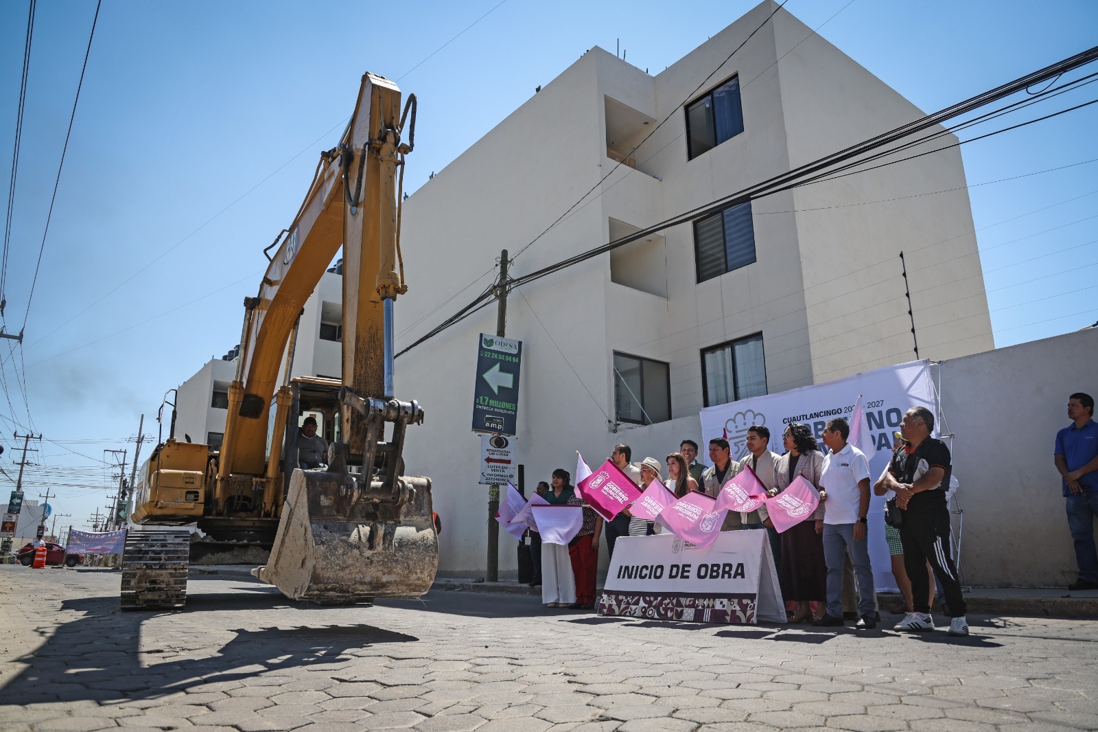 Omar Muñoz inicia reconstrucción de la calle Tlaxcala en Cuautlancingo