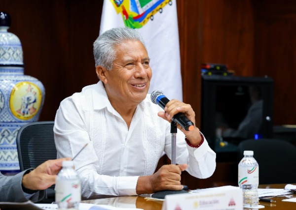 SEP analiza instalar detectores de metal en escuelas de Puebla 