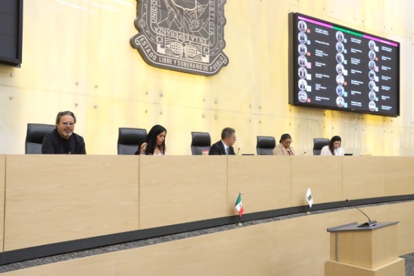 Plantean suspender licencia de conducir a automovilistas agresivos en Puebla