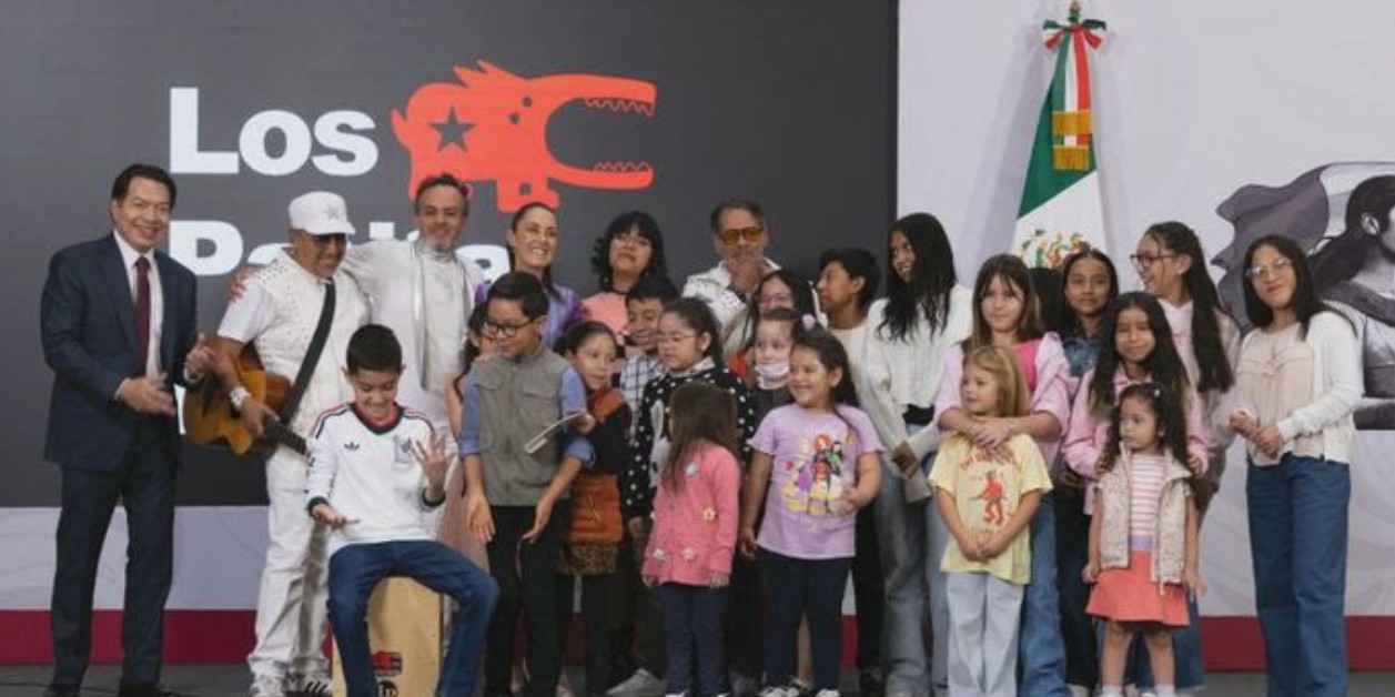 Tarjeta de beca entregada a estudiantes de primaria en México