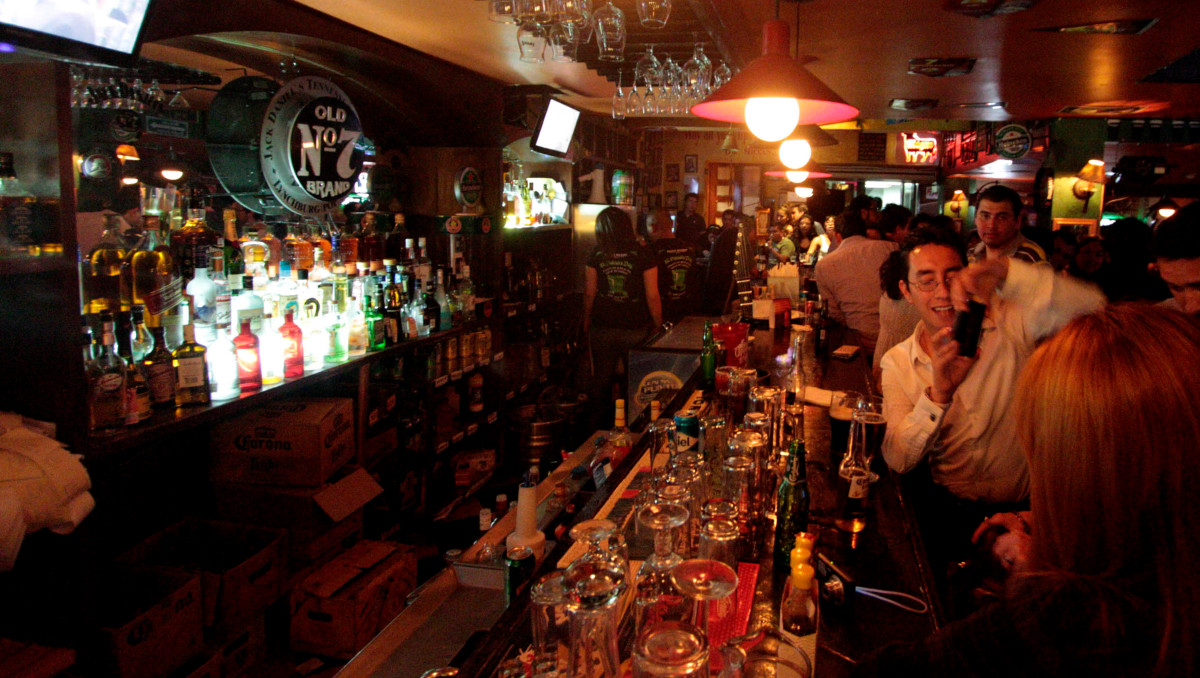 Clausuran 15 antros en Puebla durante 2026; gobierno advierte más cierres por incumplimientos