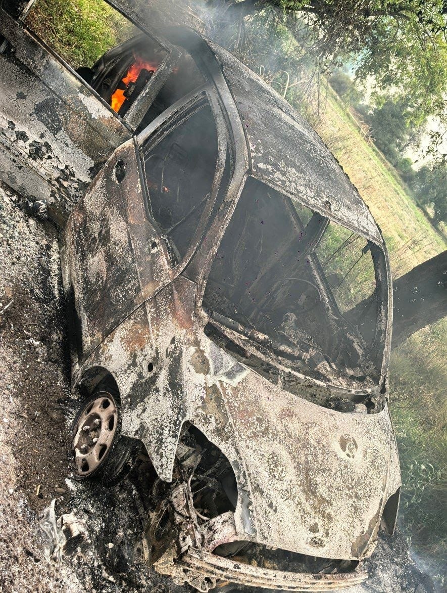 Incendian vehículo en límites de Tlaxcala y Puebla