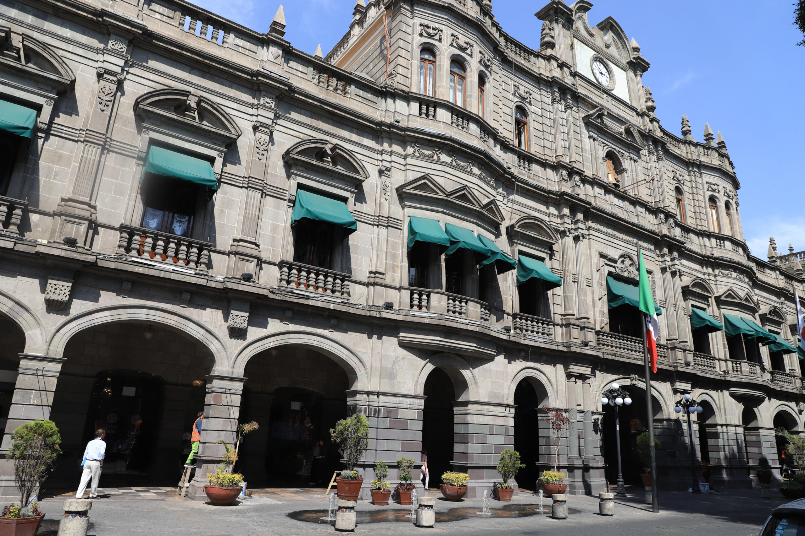 Puebla proyecta inversión histórica en obra pública para 2026