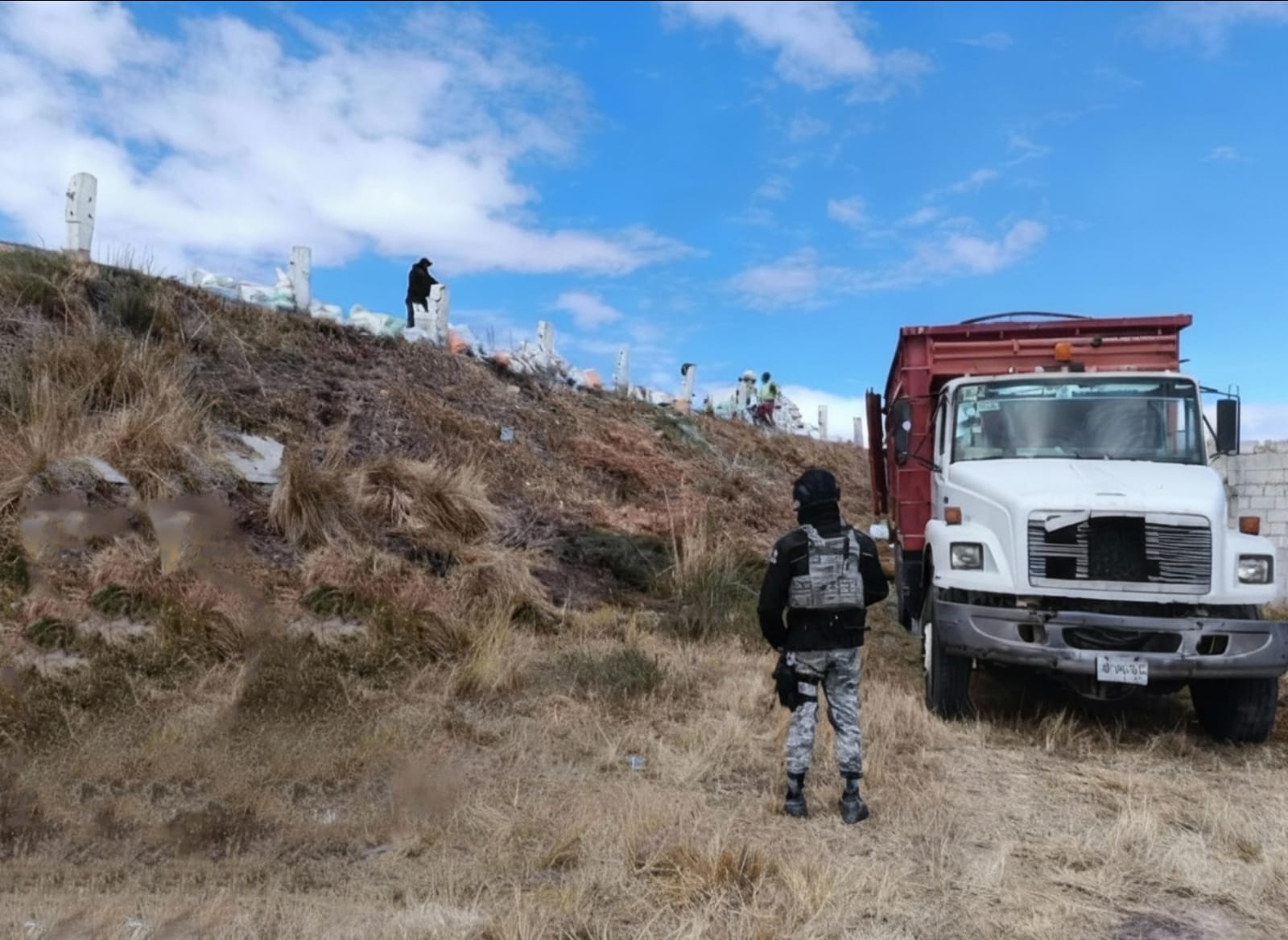 Frustran robo al tren en límites de Yauhquemehcan y Apizaco; recuperan más de seis toneladas de trigo