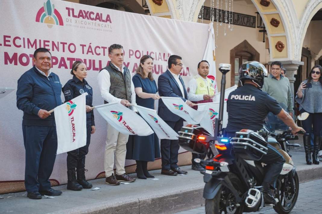 Tlaxcala refuerza su seguridad con motopatrullas y nueva ambulancia