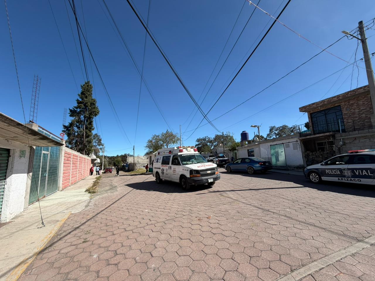 Intoxicación masiva de una familia moviliza a cuerpos de emergencia en Guadalupe Texcalac, Apizaco