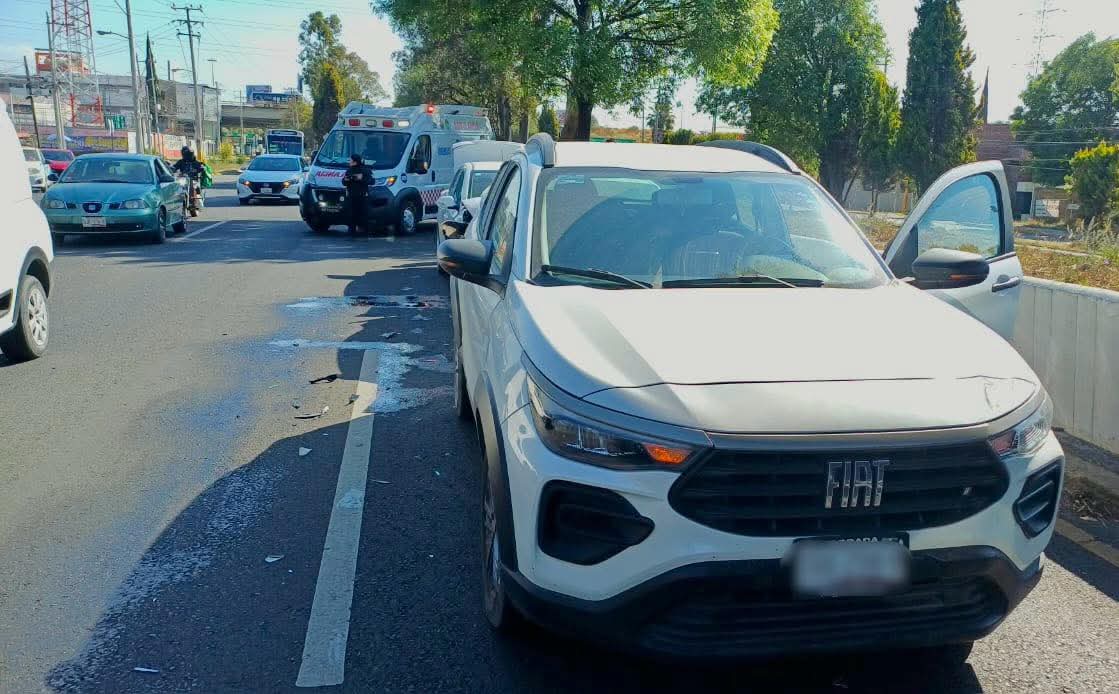 Protección Civil de San Andrés Cholula actúan oportunamente tras incidente vial en Recta a Cholula