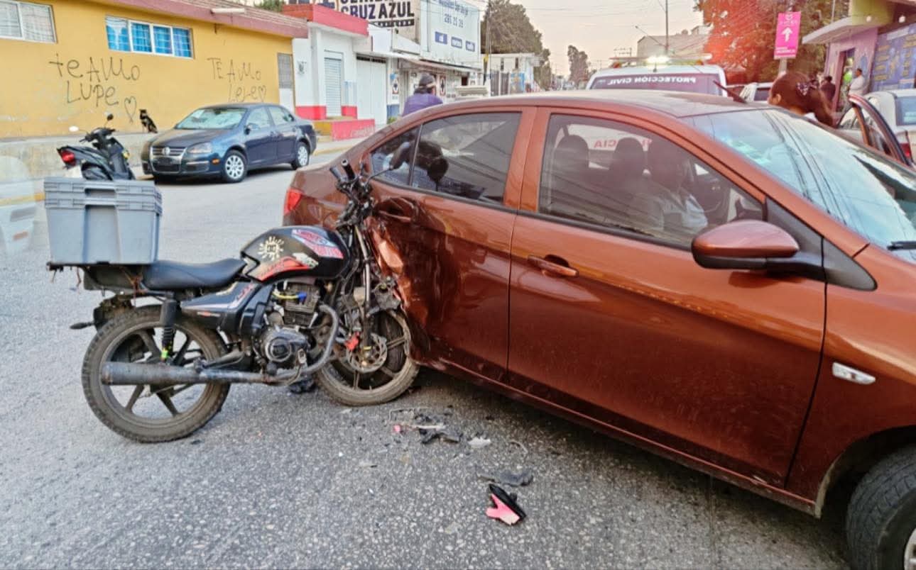 PC Cuautlancingo atiende incidente de tránsito en la Avenida México-Puebla