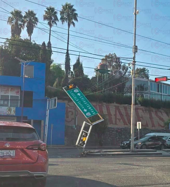 Lideresa del PRI MX en Tlaxcala provoca accidente; dirigencia adjudica problemas de salud