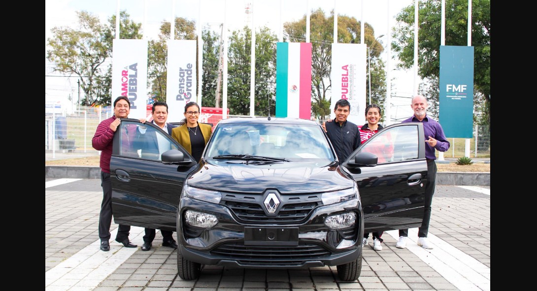 Premian a ganadores del Maratón Puebla 2025 con bolsa histórica