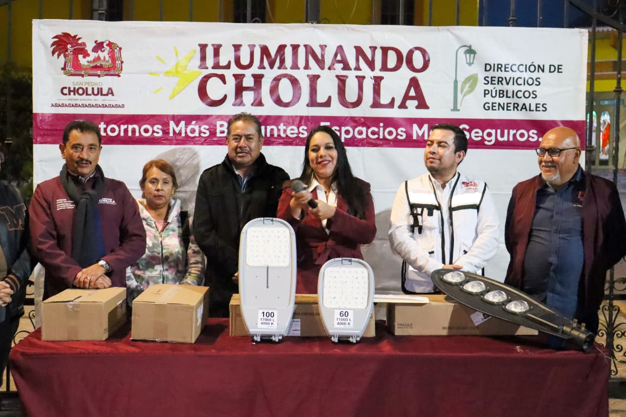 Continúa Tonantzin Fernández con la modernización de luminarias en San Pedro Cholula