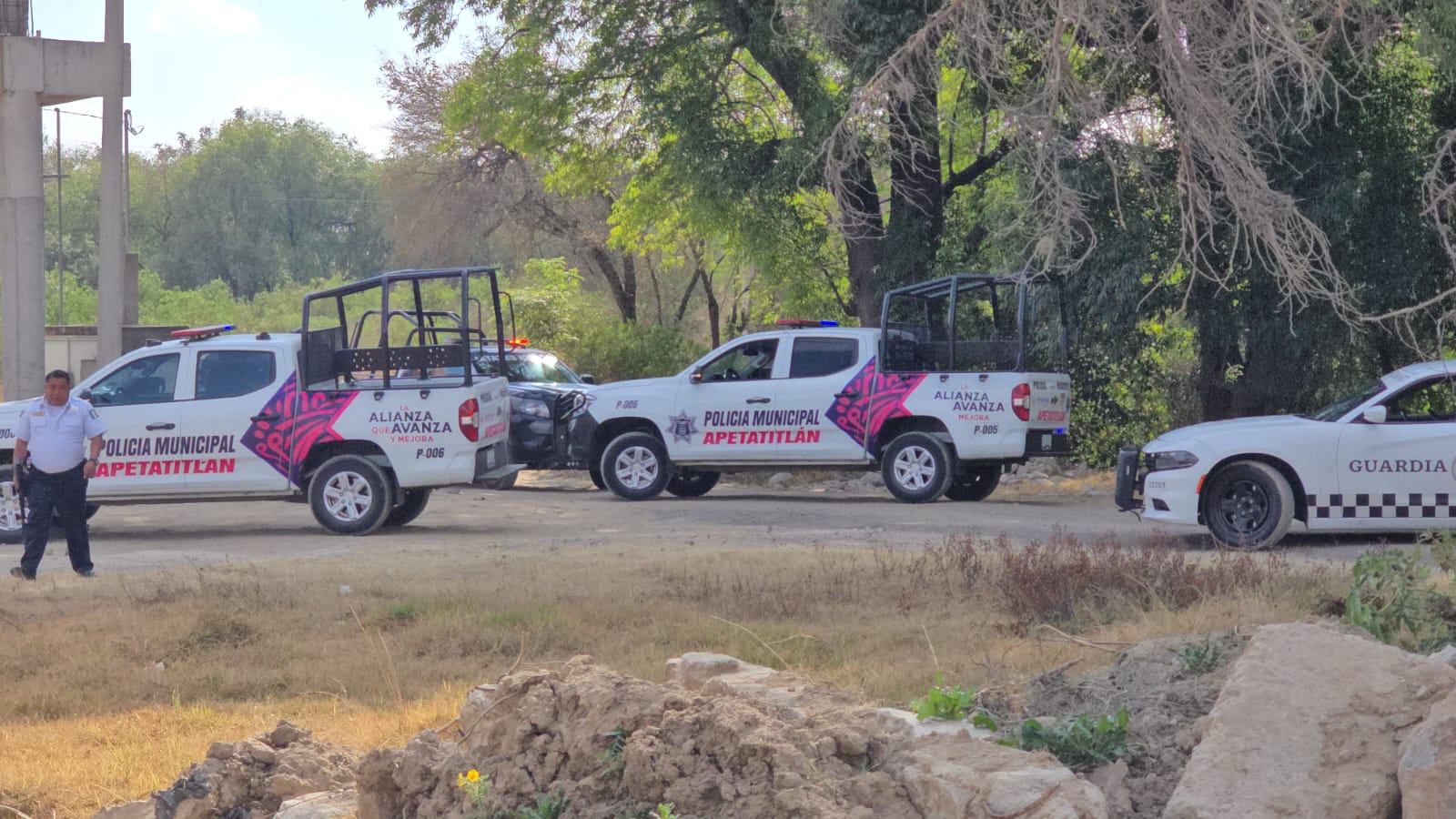 Asaltan a chofer de combi frente a Fiscalía y C5i; lo abandonan maniatado