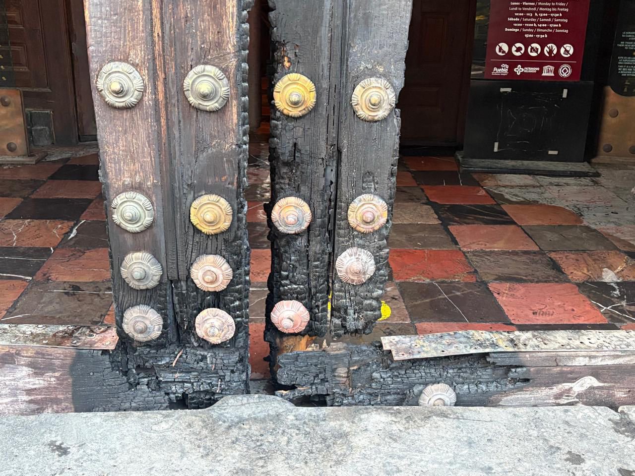 Iglesia poblana retoma acto de desagravio y condena agresión a la Catedral