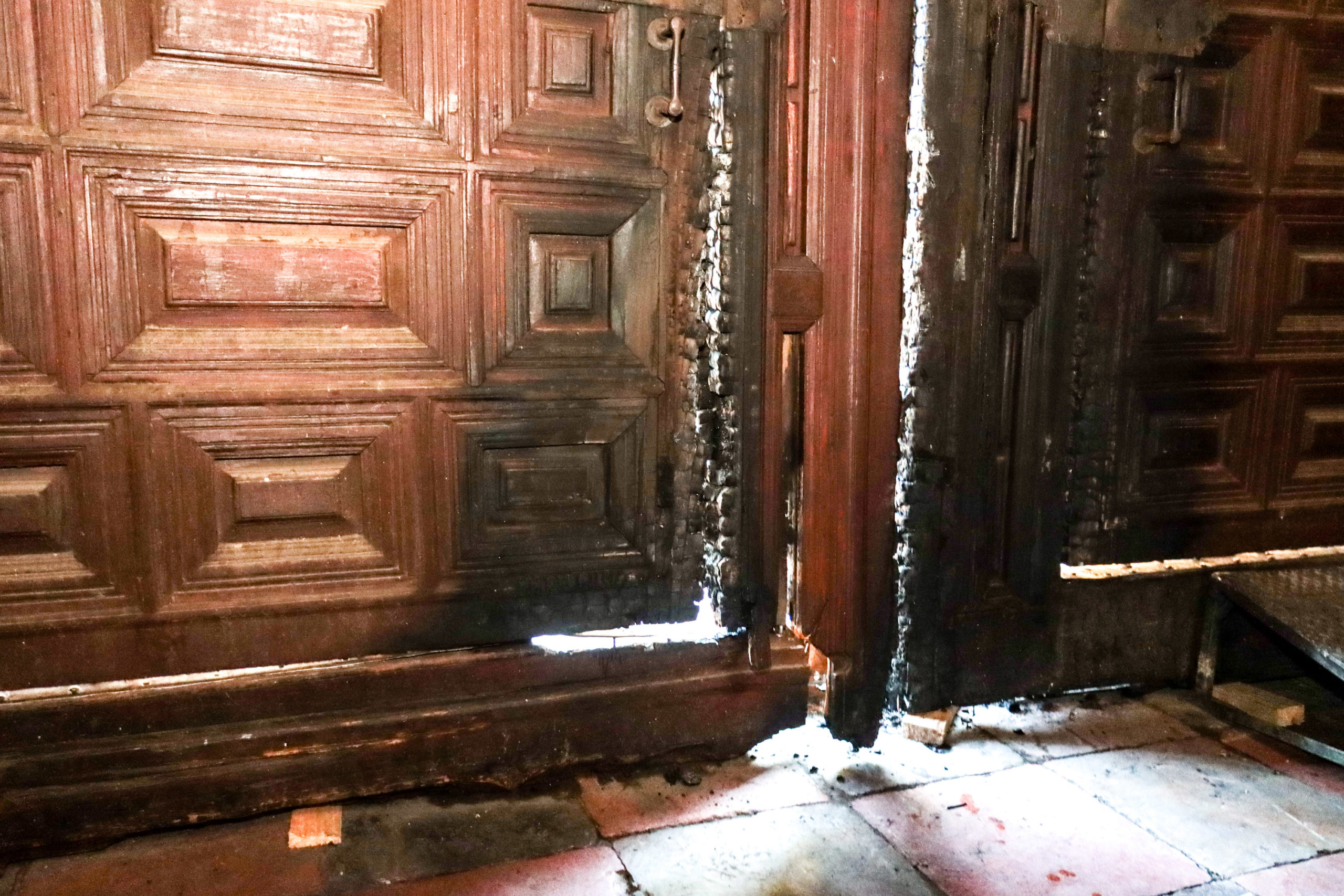 Llaman a reforzar la protección del patrimonio histórico tras incendio en la Catedral de Puebla