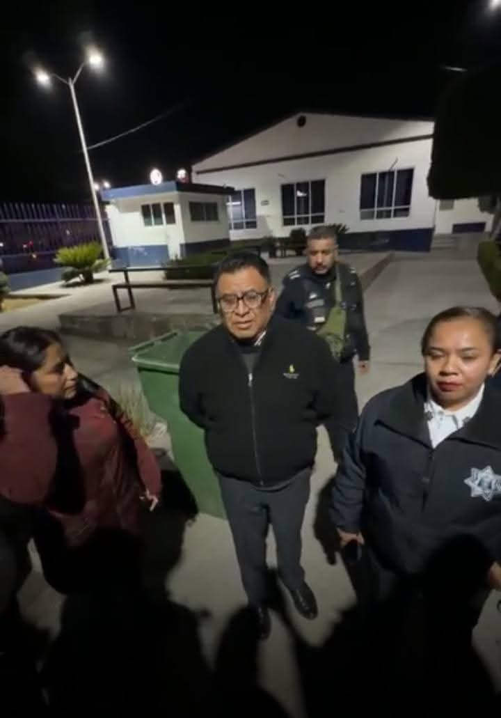 Detención de jóvenes por faltas administrativas genera tensiones y bloqueos en Huamantla