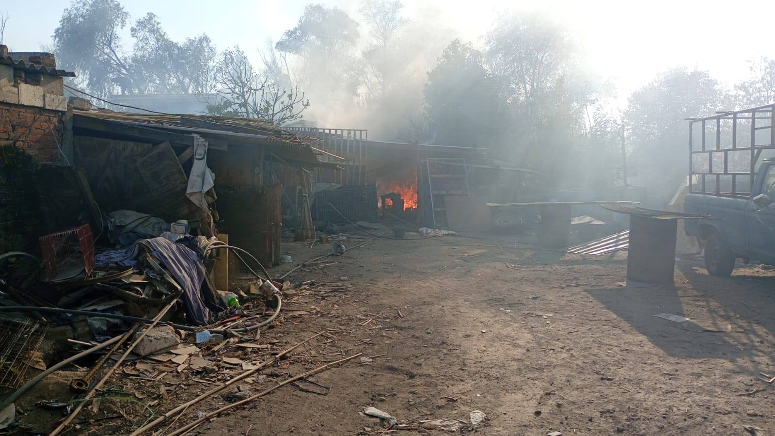 Controlan explosión en vivienda de Zoquiapan