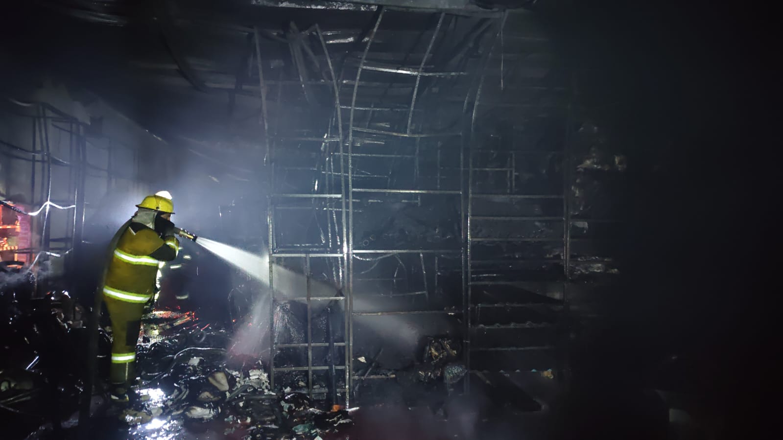 bomberos cuautlancingo atiende incendio ferretera 4
