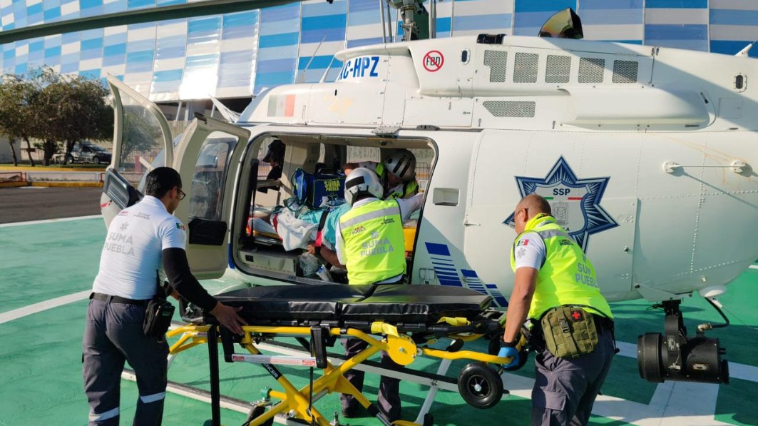 Explosión de gas deja a hombre grave y activa traslado aéreo en Puebla