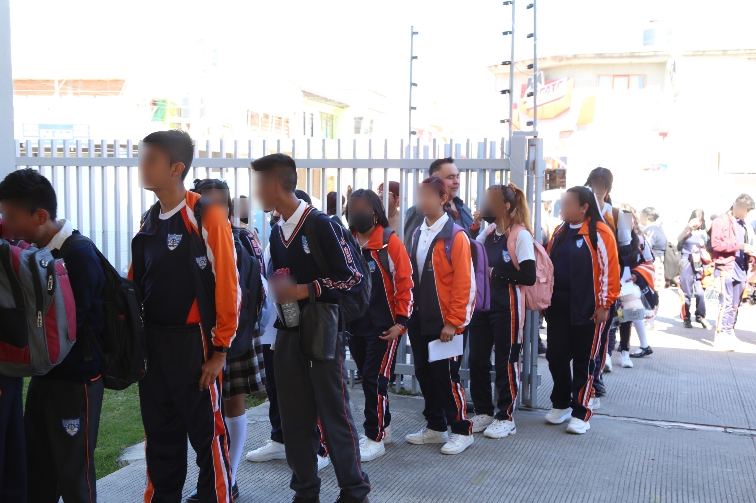 Reinician clases más de 202 mil estudiantes de media superior en Puebla