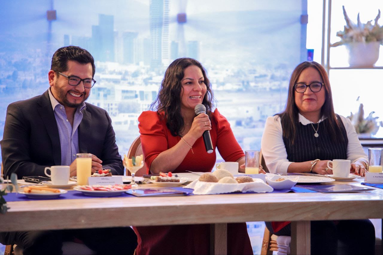 Consolida Lupita Cuautle alianza con sector turístico