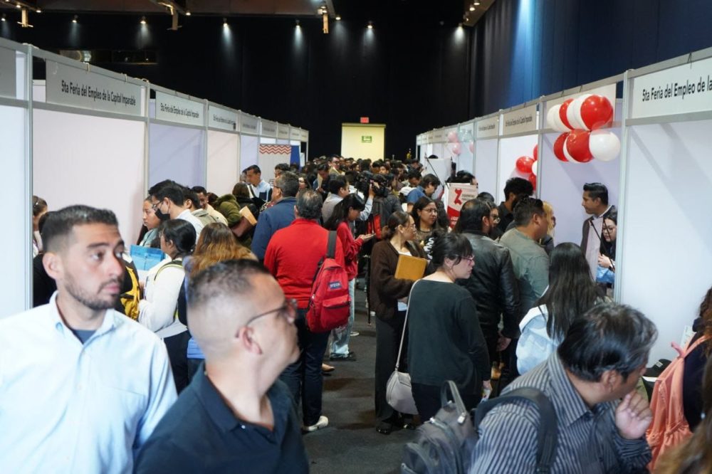 Feria de empleo en Puebla ofrece más de 7 mil vacantes en sectores clave