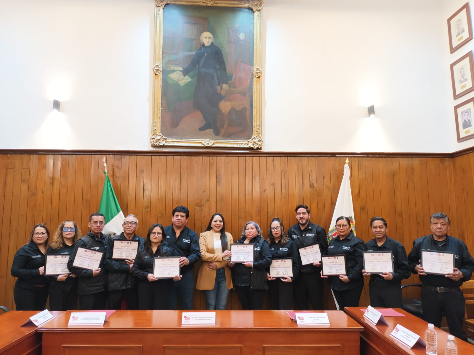 Entrega Tonantzin Fernández reconocimientos al mérito a personal sindicalizado