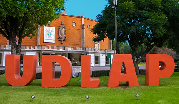 Rector de la UDLAP llama a la prudencia tras crimen en Angelópolis y refrenda apoyo a familia de egresado