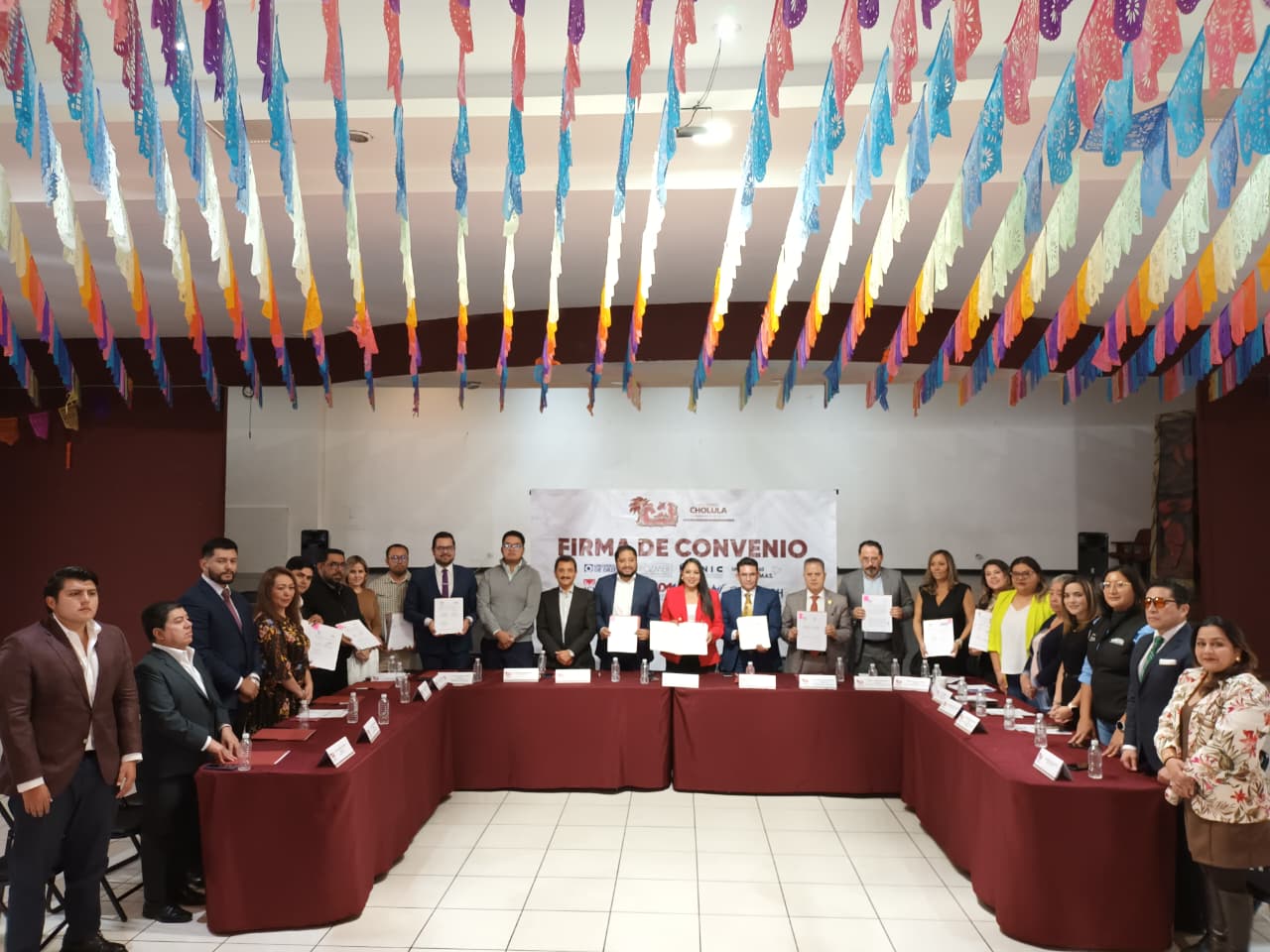 Tonantzin Fernández fortalece vinculación académica con universidades poblanas