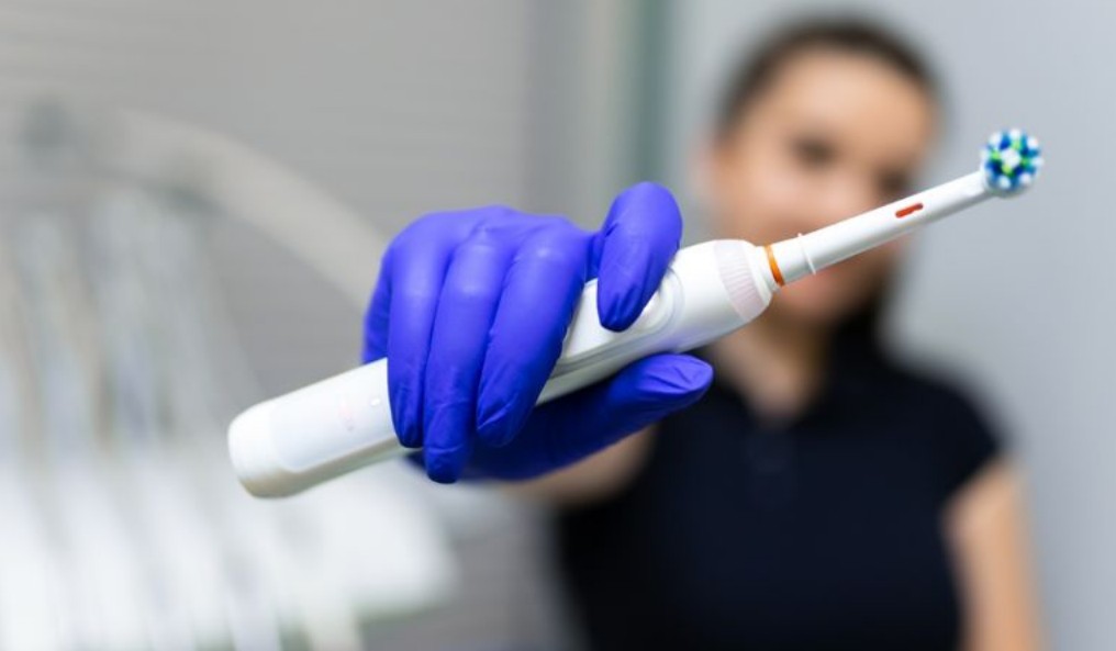 Profeco pone bajo la lupa cepillos eléctricos para adultos y niños