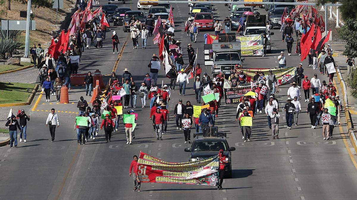 UPVA 28 de Octubre anuncia marcha en Vía Atlixcáyotl por operativos contra taxis irregulares