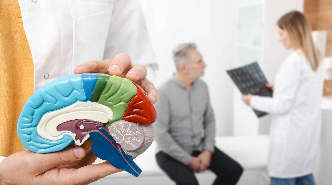 ¿Puede el cáncer activar defensas contra el Alzheimer?