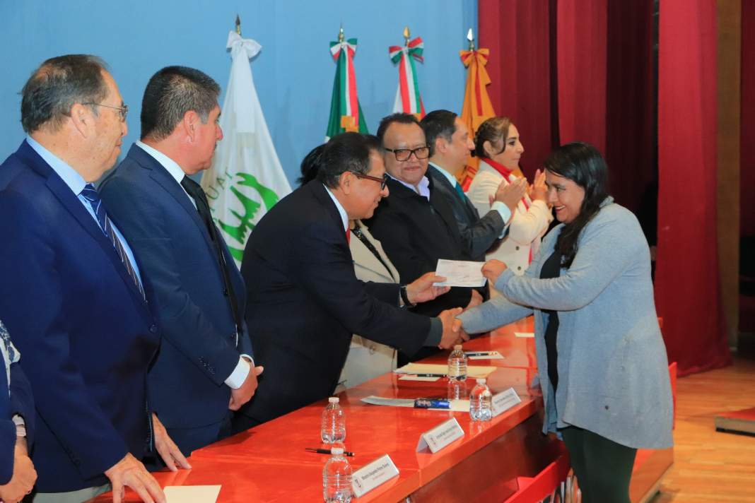 UATx reconoce a su base trabajadora con bono e incremento histórico