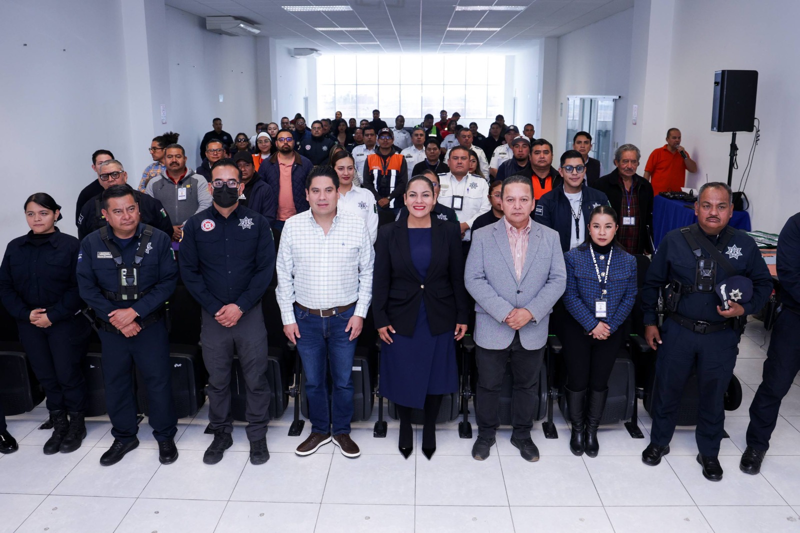 Lupita Cuautle clausura curso estratégico en atención de emergencias