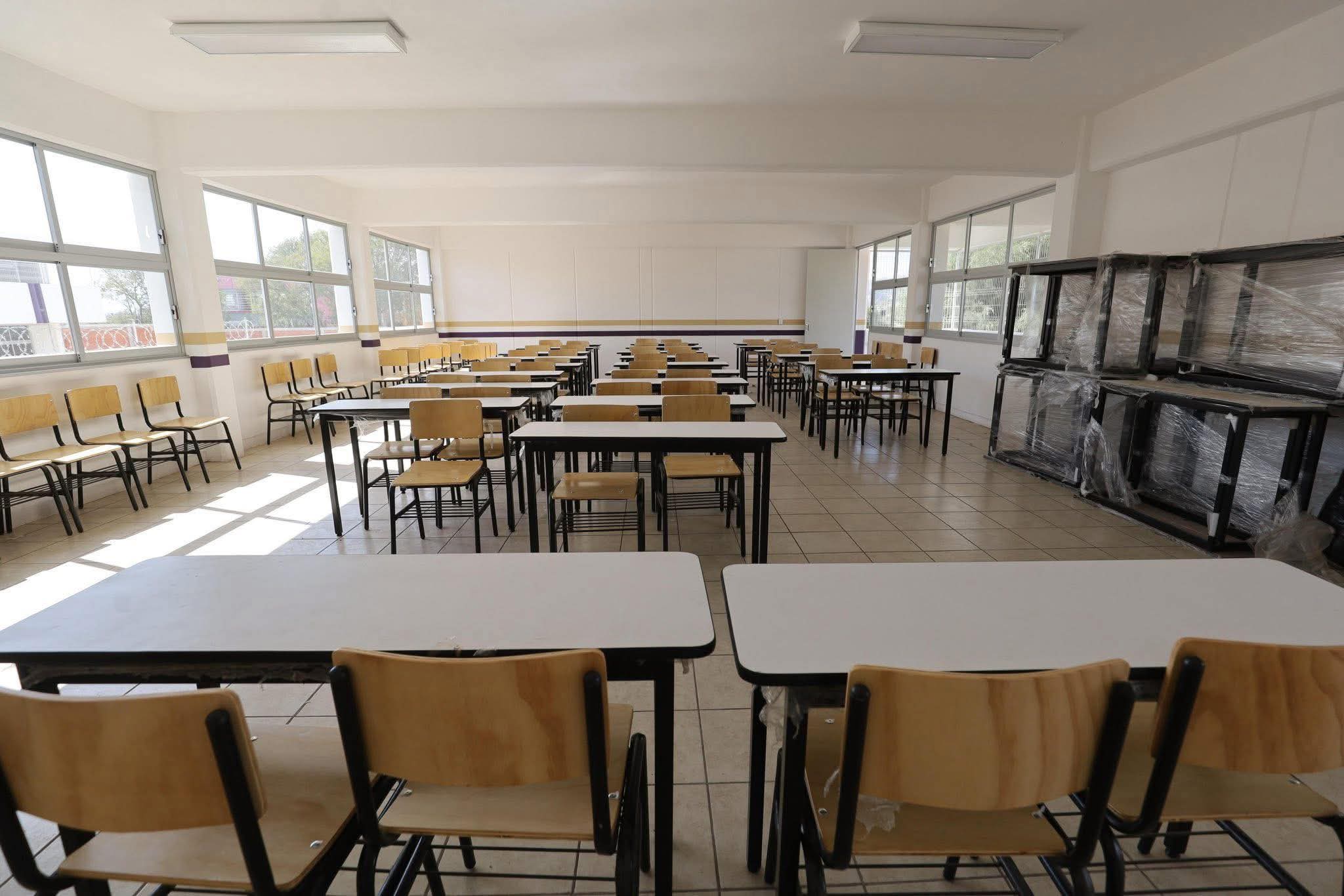 Seguridad escolar frente a resistencia social: Homero Meneses defiende reubicación de primarias