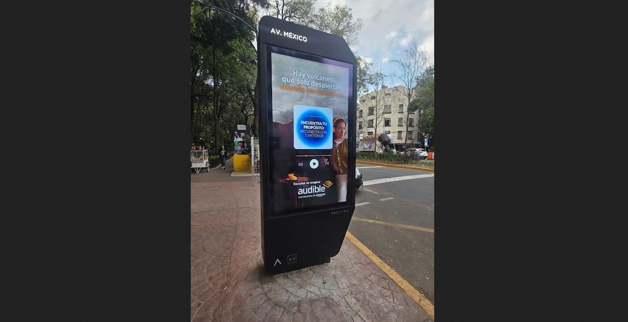 Crece la instalación de tótems publicitarios en la CDMX