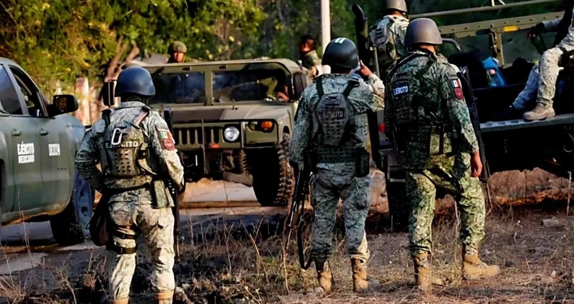 Explosión de mina sacude operativo militar en Apatzingán