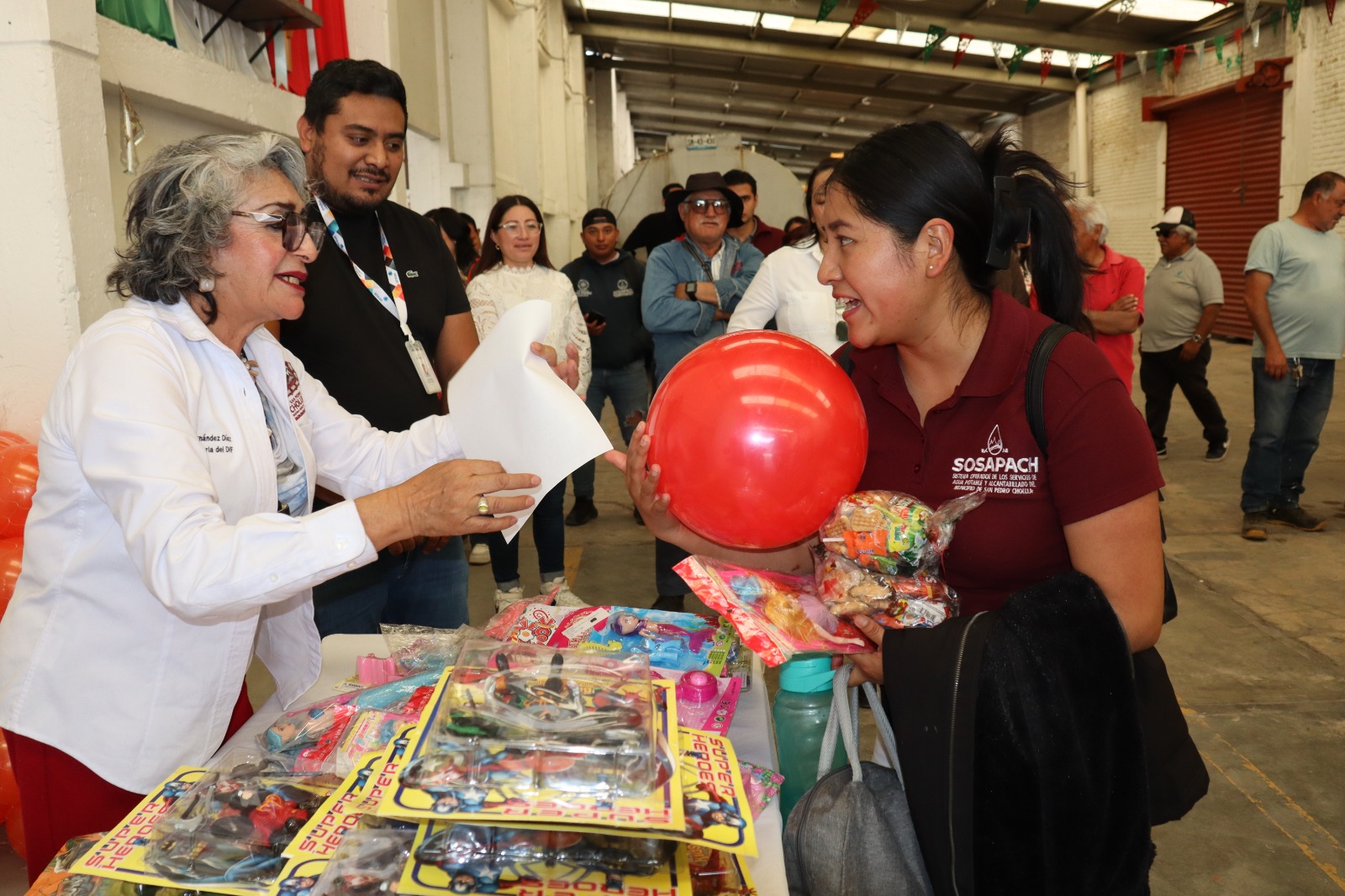 DIF San Pedro Cholula reconoce labor de trabajadores municipales